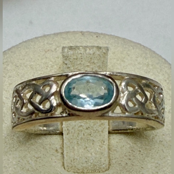 925 Sterling Silver Jewelry - Vintage 925 Silver Ring with Aquamarine Stone